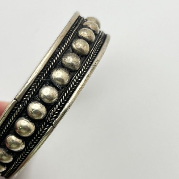Vintage Silver Toned Bangle Bracelet with Beaded Detail Pearl Rope Design - Picture 5 of 6